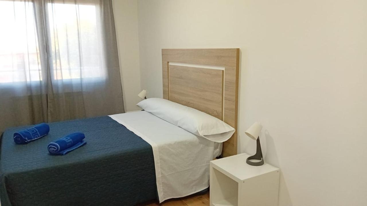 Apartamentos Rosalia De Castro 27 รีบาเดโอ ภายนอก รูปภาพ